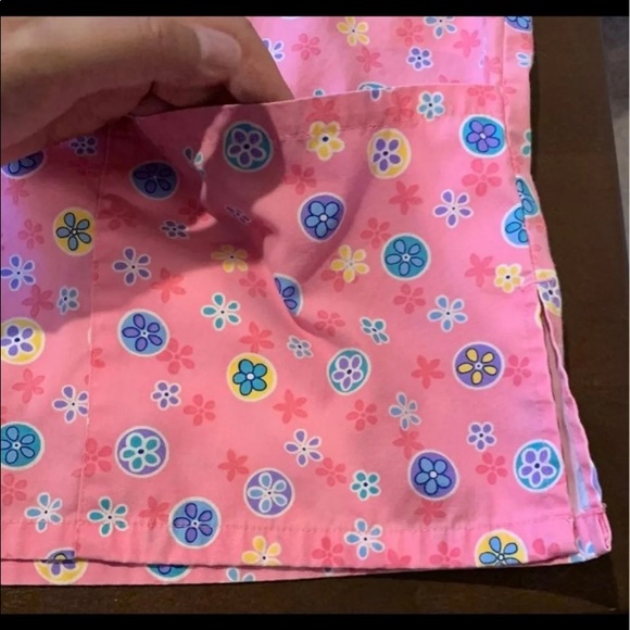 WS Scrub Top - Picture 5 of 6